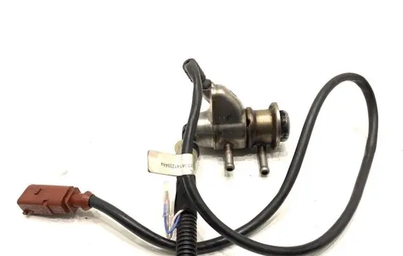 Audi A4 S4 B9 8W Fuel injectors set 04L131113S