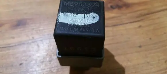 Volvo S40, V40 Other relay mb953394 72hm100