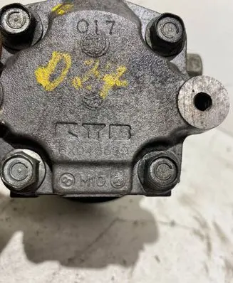 Chrysler Sebring (JS) Power steering pump 6X046589