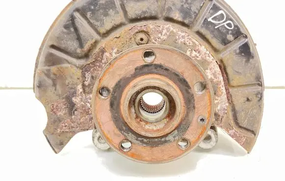 Volkswagen PASSAT B7 Front wheel hub spindle knuckle