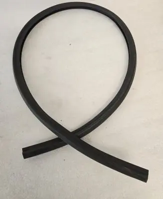 Volvo XC90 Engine compartment rubber 