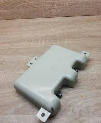 BMW 6 F12 F13 Aerial antenna amplifier 6957348 21367510