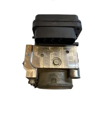 Toyota Hilux (AN10, AN20, AN30) ABS Pump 4451071030