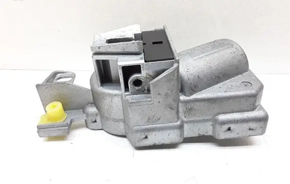 Volvo V70 Steering wheel lock P31202090