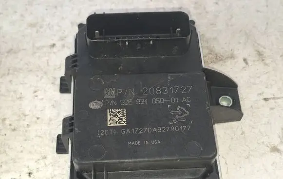 Opel Astra J Fuel injection pump control unit/module 20831727 GA1727DA92790177 5DE93405001AC