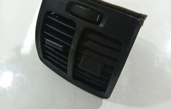 Ford C-MAX II Dash center air vent grill AM51R043D38ADW