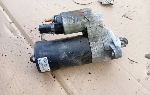 Volkswagen Touran I Starter motor 8EA012526 8EA012526191