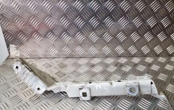 Opel Vivaro Headlight/headlamp mounting bracket