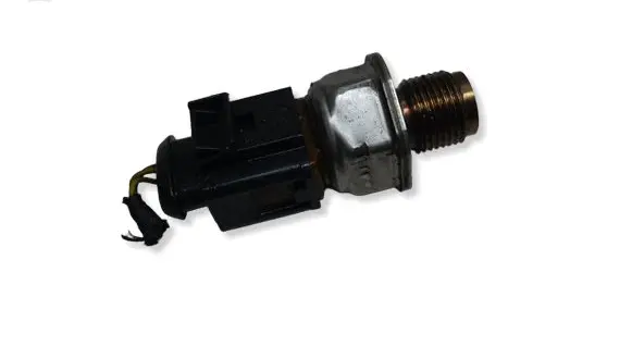 Volkswagen PASSAT B6 Fuel pressure sensor 03L906051