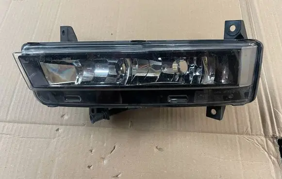 Skoda Octavia Mk3 (5E) Front fog light 5E0941699A
