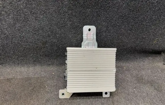 Chevrolet Camaro Sound amplifier 84086839 812444461 7320400000000Z