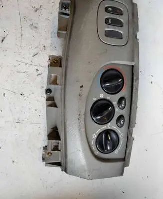 Renault Trafic II (X83) Climate control unit R6136S440