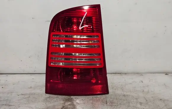 Skoda Octavia Mk1 (1U) Rear/tail lights 1U9945095B 1U9945111B