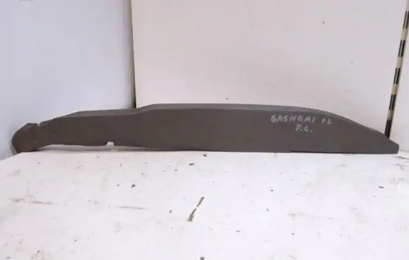 Nissan Qashqai+2 Fender foam support/seal 63820JD000