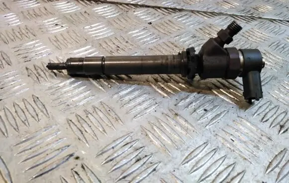 Volvo V70 Fuel injector 0445110078 8658351