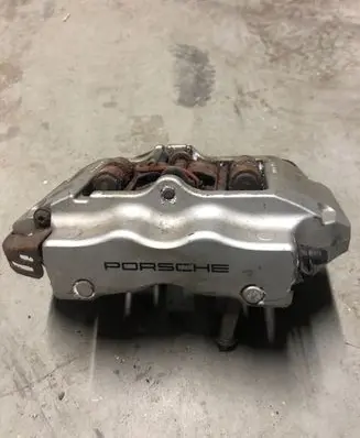 Porsche Cayenne (9PA) Rear brake caliper 207673035