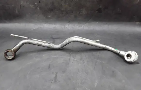 Toyota Avensis T270 Turbo turbocharger oiling pipe/hose NOCODE
