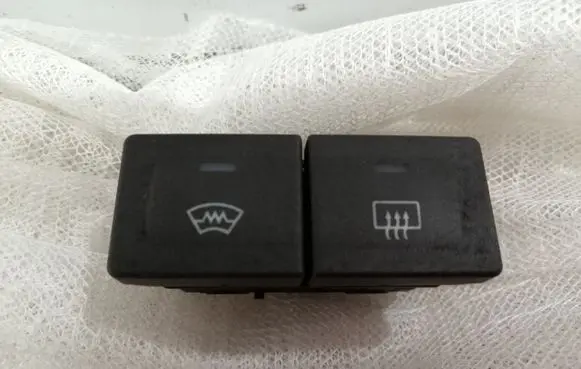 Ford Fusion Windscreen/window heater switch 18K574AD 6S6T