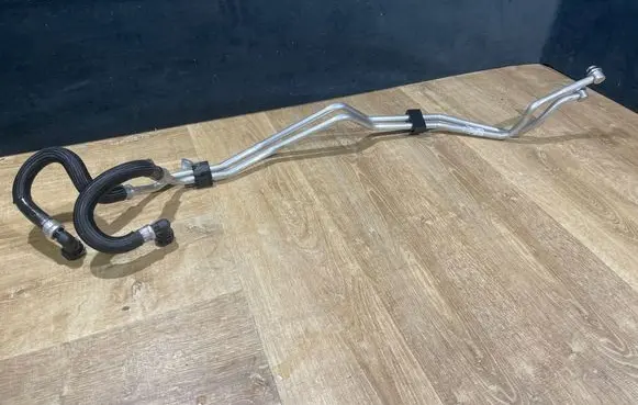 Jaguar F-Pace Gearbox / Transmission oil cooler HK837R081ED