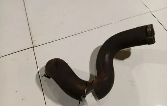Citroen C5 Intercooler hose/pipe