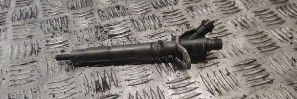 Volvo S60 Fuel injector 31303238