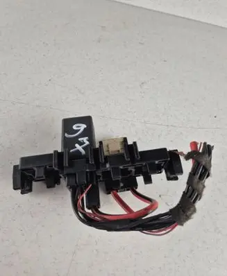 Glow plug pre-heat relay