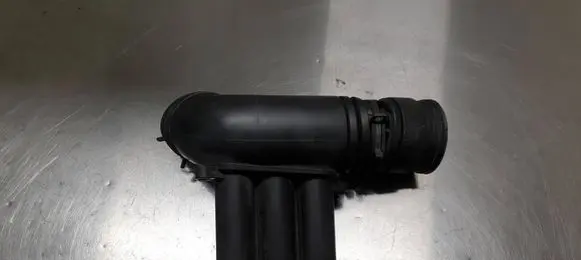Volkswagen Golf VII Air intake hose/pipe 04E129651C