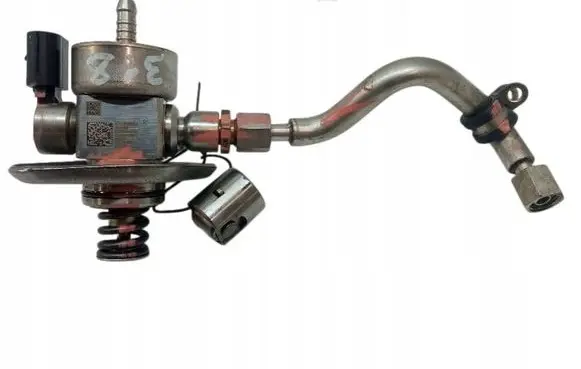 Skoda Superb B8 (3V) Fuel injection high pressure pump 06L127A01
