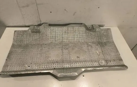 Lexus RX 450H Exhaust heat shield 