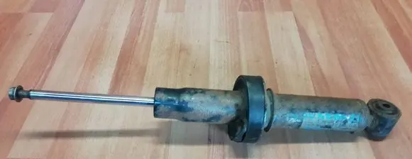 Rear shock absorber/damper