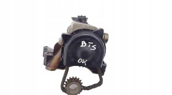 Volkswagen Golf VI Oil pump 03C103669E