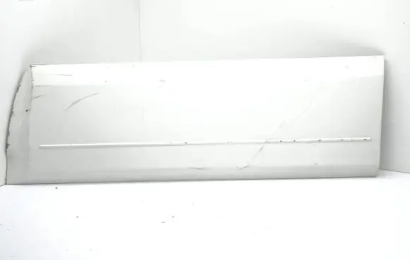 Mitsubishi Pajero Front door trim (molding)