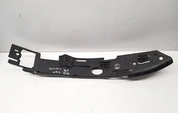 Volkswagen Touareg I Front bumper mounting bracket 7L6807183C