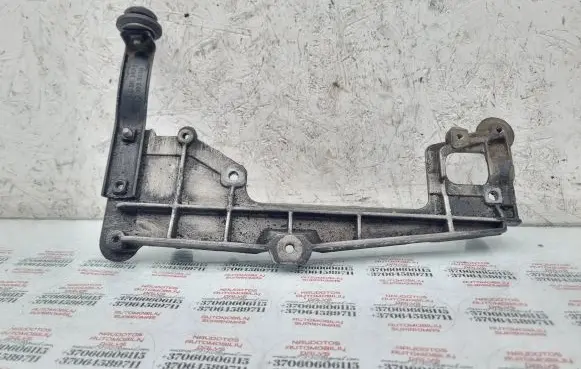 Volkswagen PASSAT B6 EGR valve cooler bracket 03G103941B 03G131159
