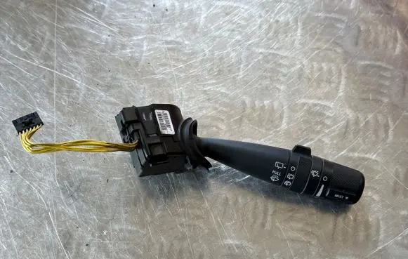 Dodge Caliber Wiper control stalk 214867201