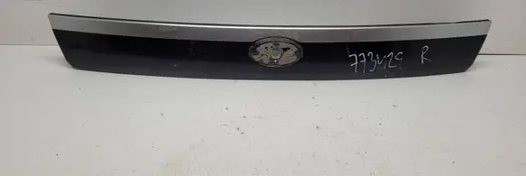 Subaru Forester SG Tailgate trim