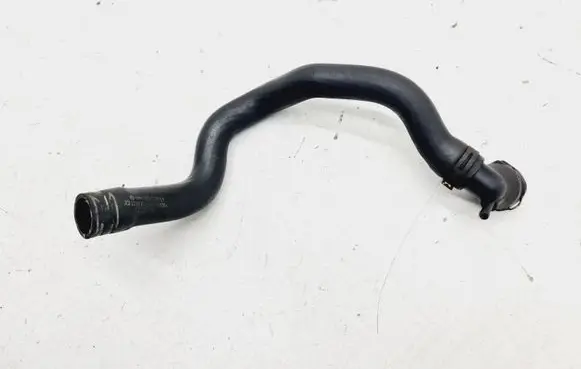 Volkswagen PASSAT B6 Engine coolant pipe/hose 3C0122101