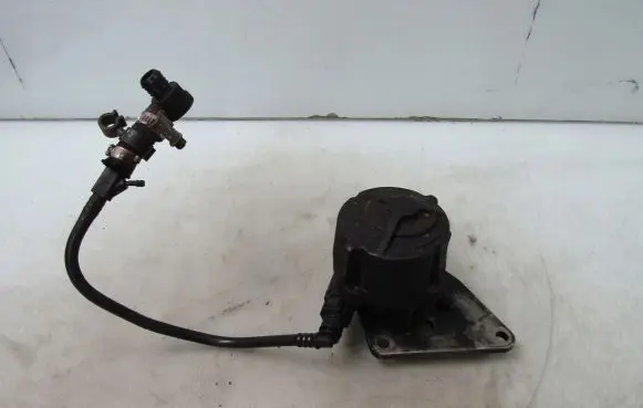 Peugeot 406 Vacuum pump