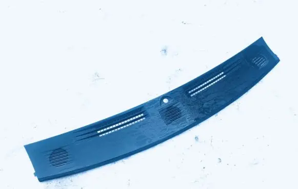 Chrysler Town & Country V Wiper trim 0ZS66DX9AB