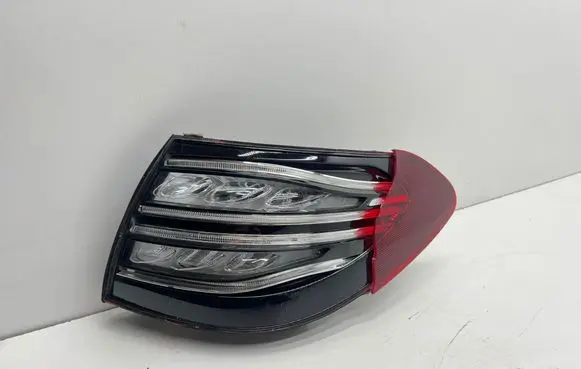 Rear/tail lights