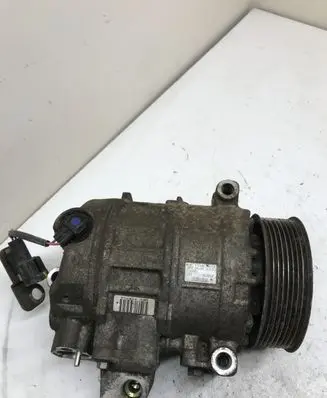 Land Rover Discovery 3 - LR3 Air conditioning (A/C) compressor (pump) JPB000183