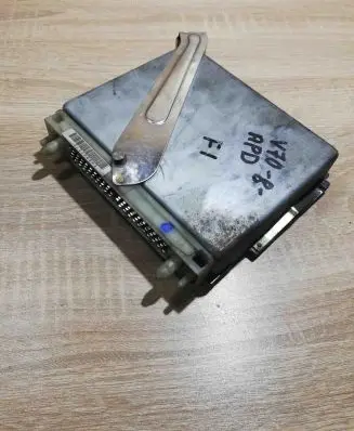 Volvo V70 Engine control unit/module ECU P09442008 1TEH003084 T96250203