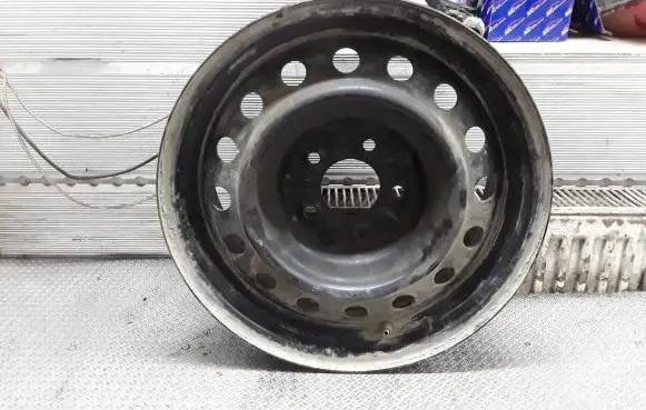Chrysler Voyager R16 steel rim 