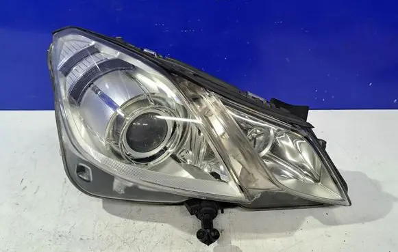 Mercedes-Benz E C207 W207 Headlight/headlamp A2078204361