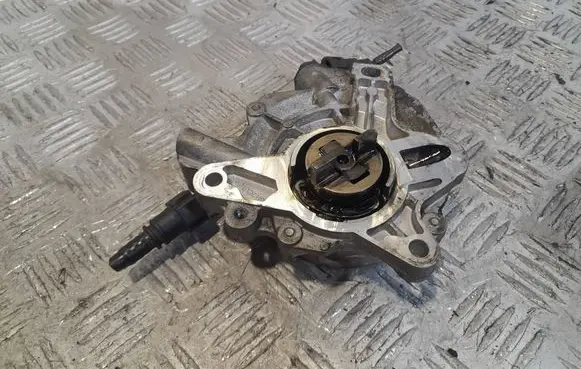 Ford Focus Vacuum pump 9674192280