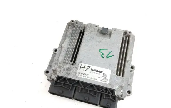 Nissan Qashqai+2 Engine control unit/module 23710BB58E 0281019035 1039S54828