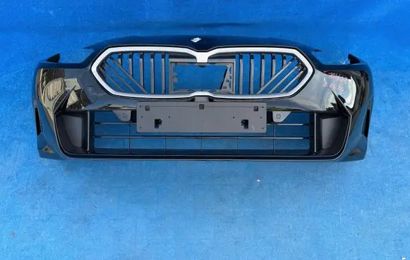 BMW 1 F70 Front bumper 5A64E31