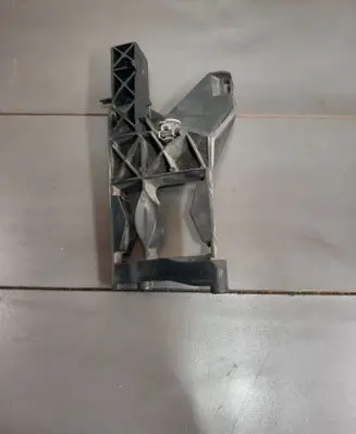 Audi A6 S6 C7 4G Headlight/headlamp mounting bracket 4G0805607