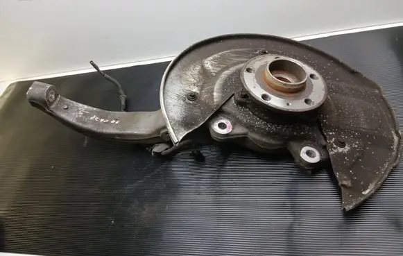 Volvo XC90 Front wheel hub KN051