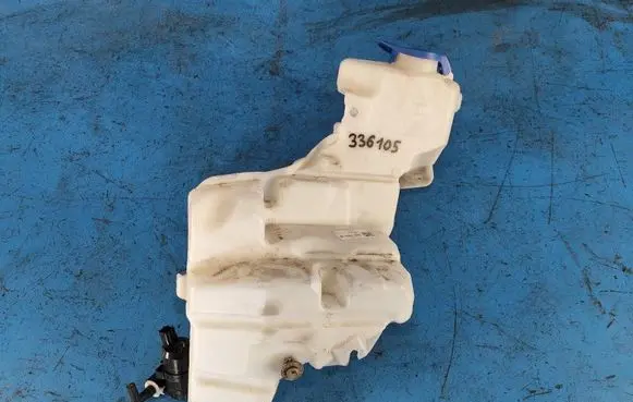 Ford Expedition Windshield washer fluid reservoir/tank JL1Z17618A